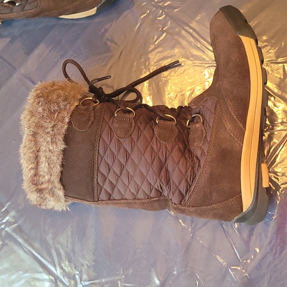 Lands' End Quilted and suede Lace-up Boots - Picture 2 of 4